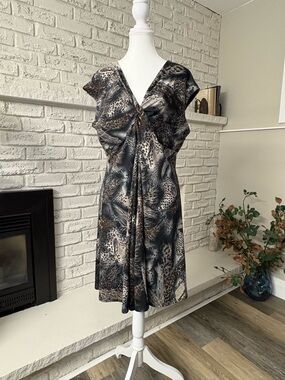 Cleo Petite Animal & Feather Print Ruched V-Neck Midi Dress - Size 18